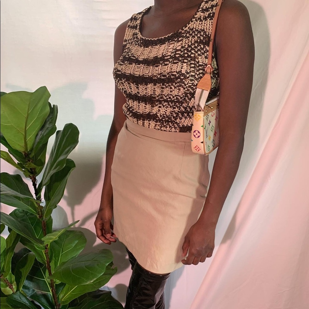 Crotchet sleeveless top